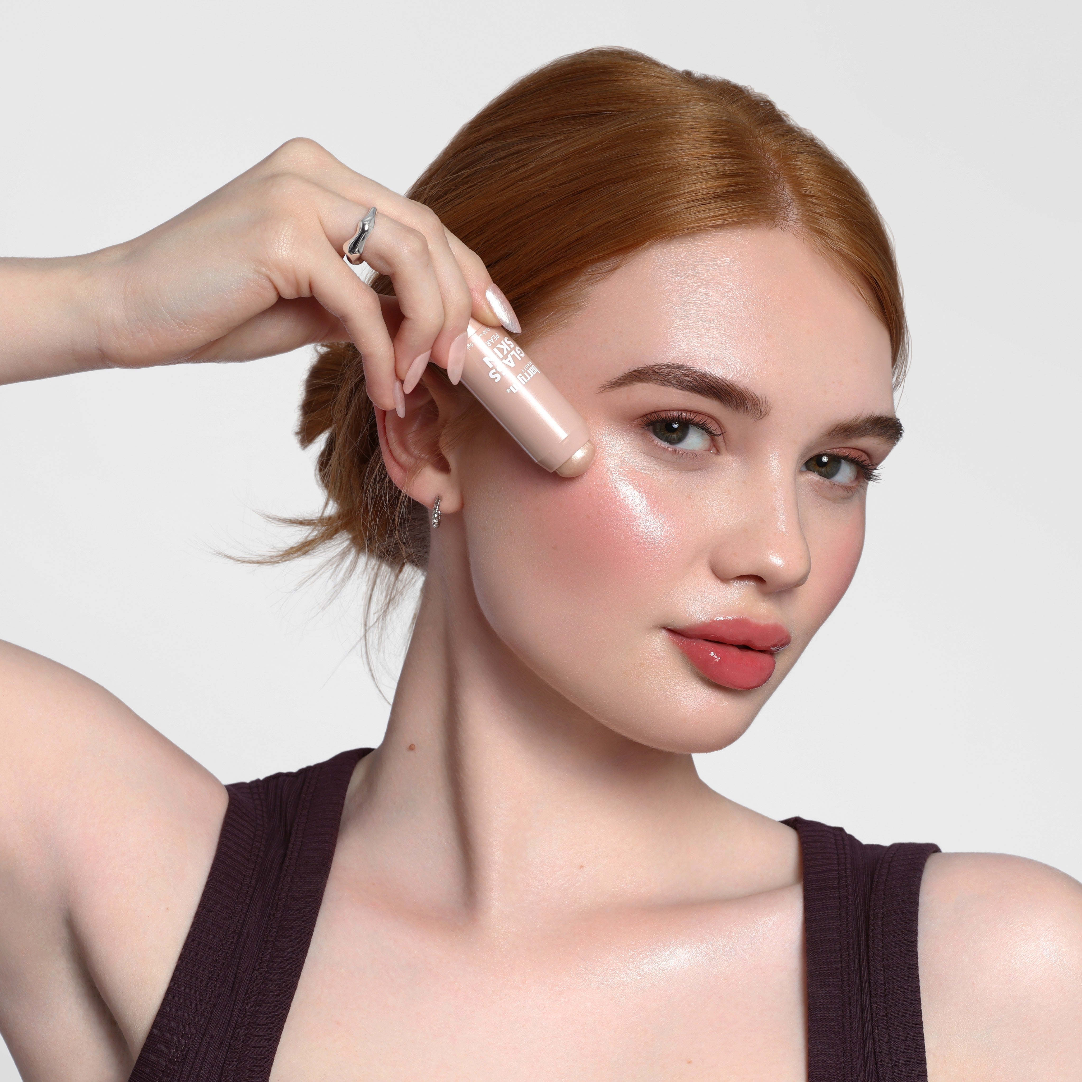 Chisel Cheeks Glass Skin Highlighter