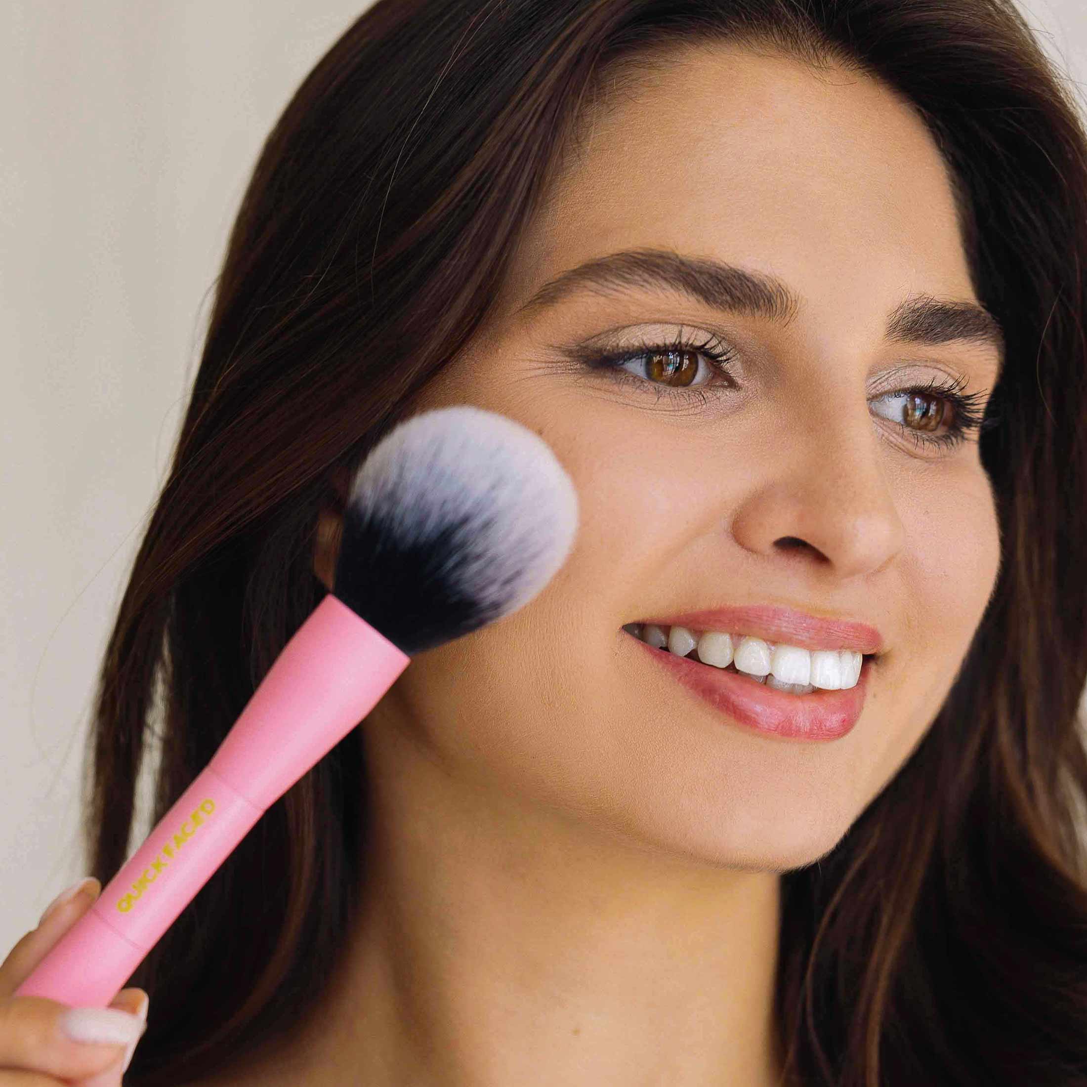 8 Essential Brush Set With Jelly Case