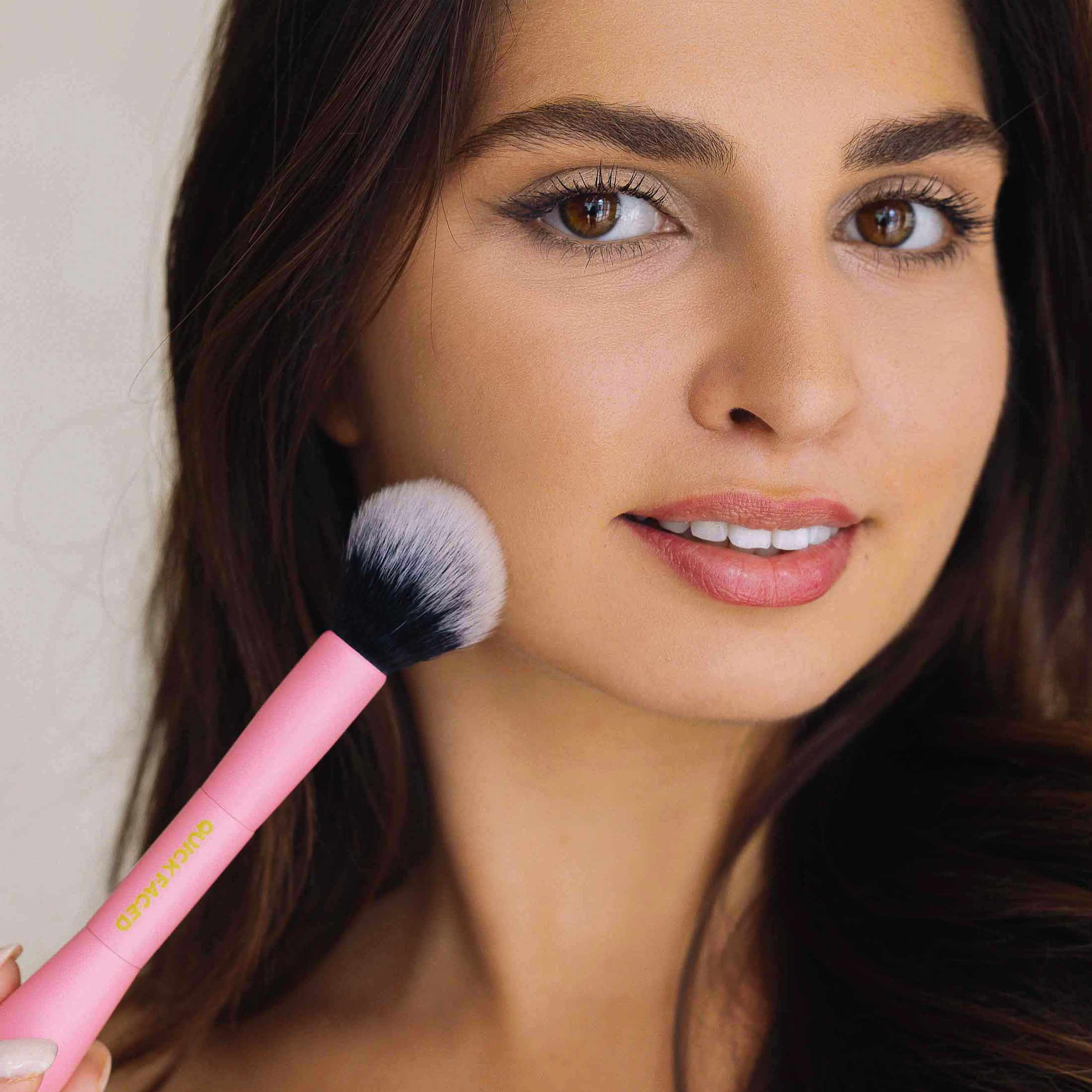 8 Essential Brush Set With Jelly Case